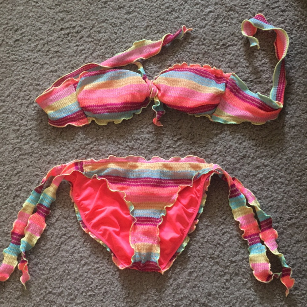 Victoria’s Secret bandeau bikini